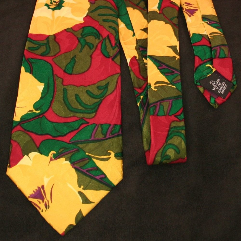 Bergere Floral Silk Tie - Picture 3 of 6